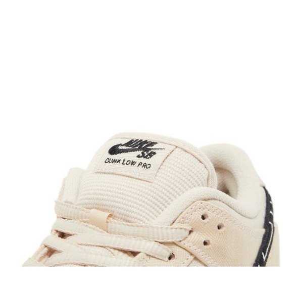 2023 Albino & Preto x Dunk Low SB'Jiu-Jitsu' - Picture 5 of 10